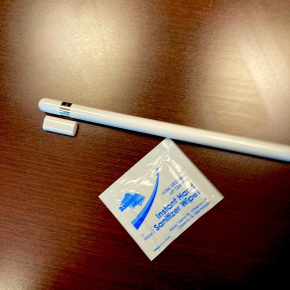 Apple Pencil
1st generation - Picture 1 of 10